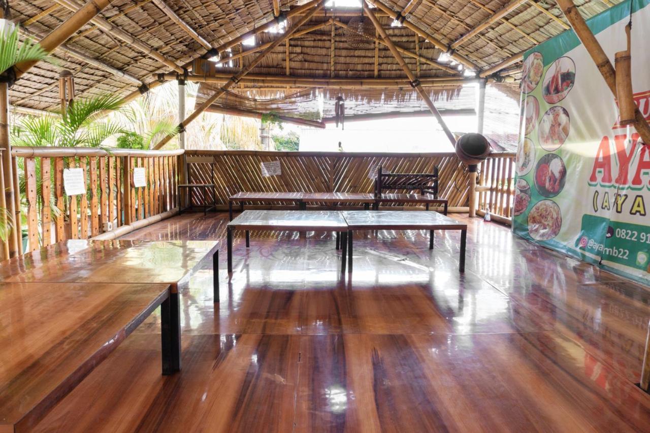 Oyo 3095 Semarapura Homestay Макасар Екстер'єр фото