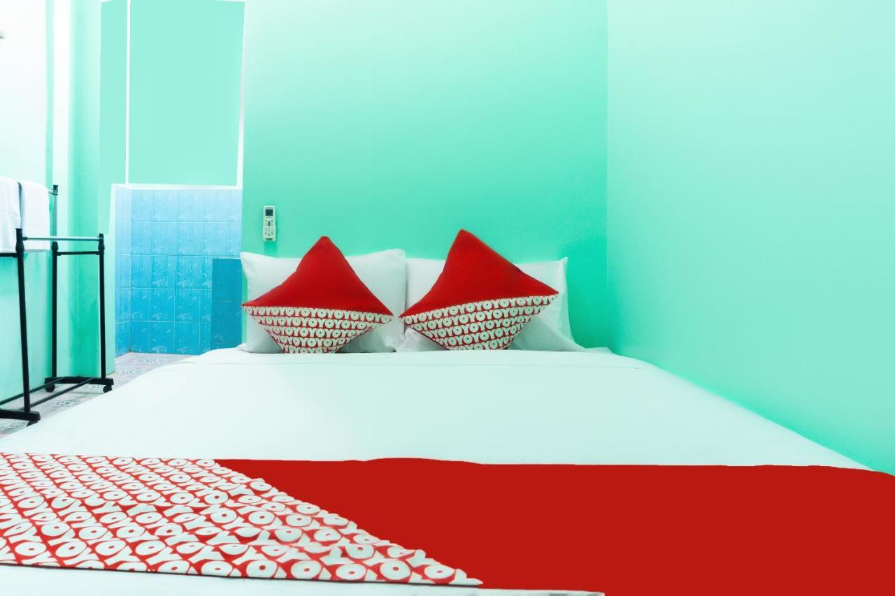 Oyo 3095 Semarapura Homestay Макасар Екстер'єр фото